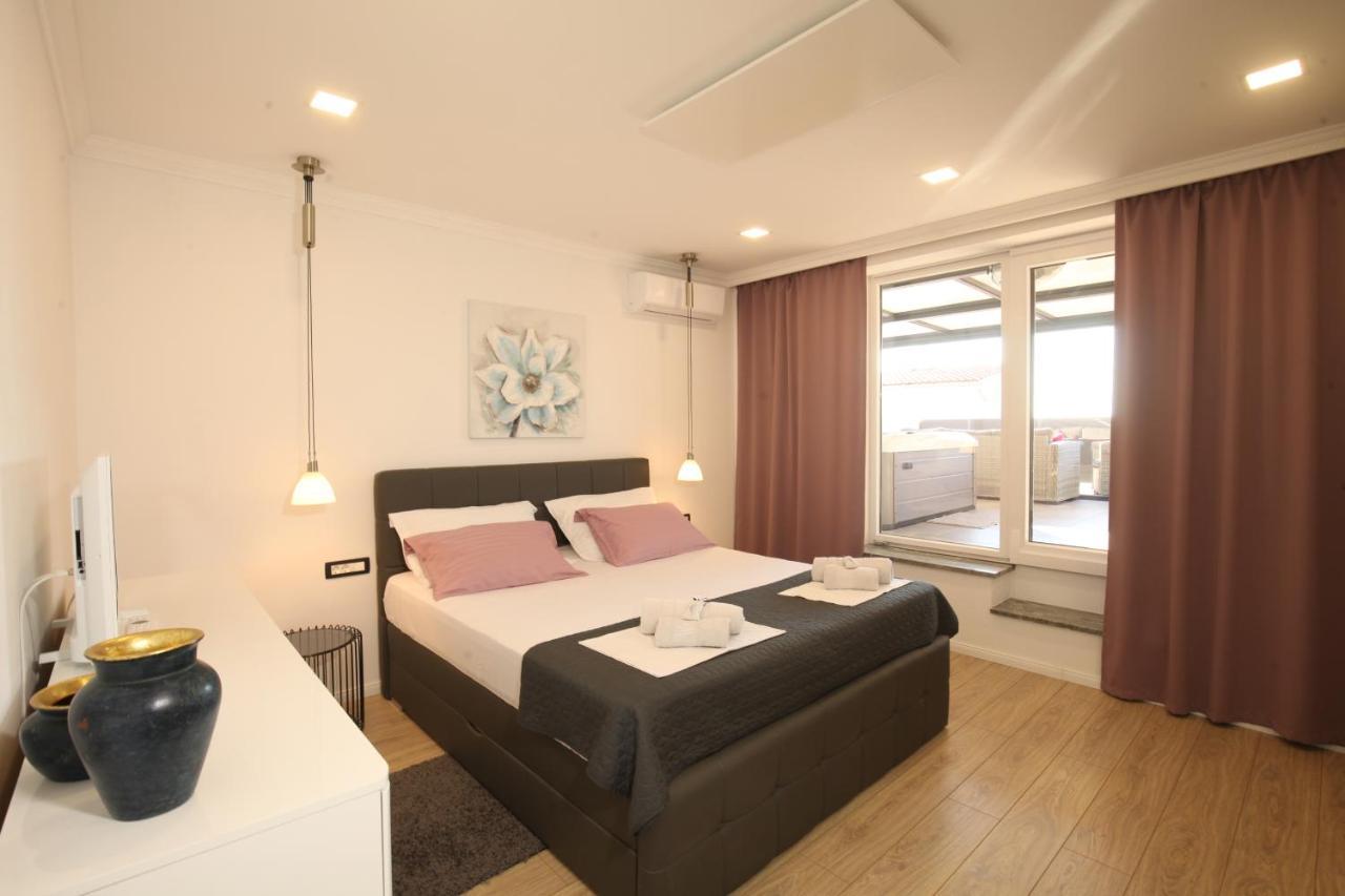 Luxurious Seaview Apartment 希贝尼克 外观 照片