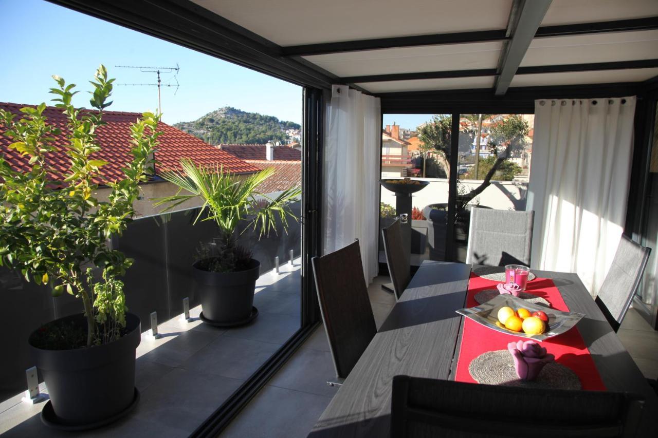 Luxurious Seaview Apartment 希贝尼克 外观 照片