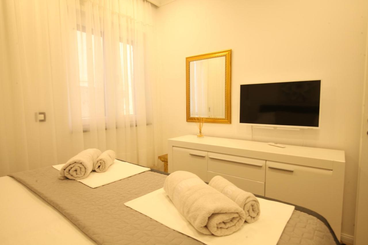 Luxurious Seaview Apartment 希贝尼克 外观 照片